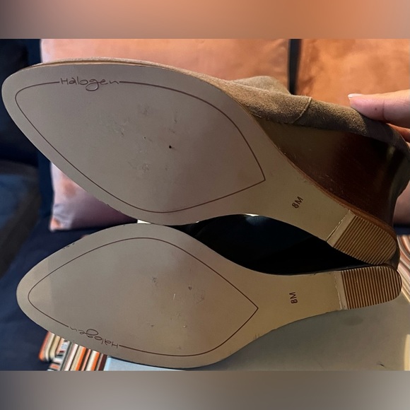 Halogen Wedge Bootie| Gray| Suede| 8| EUC - Picture 8 of 9